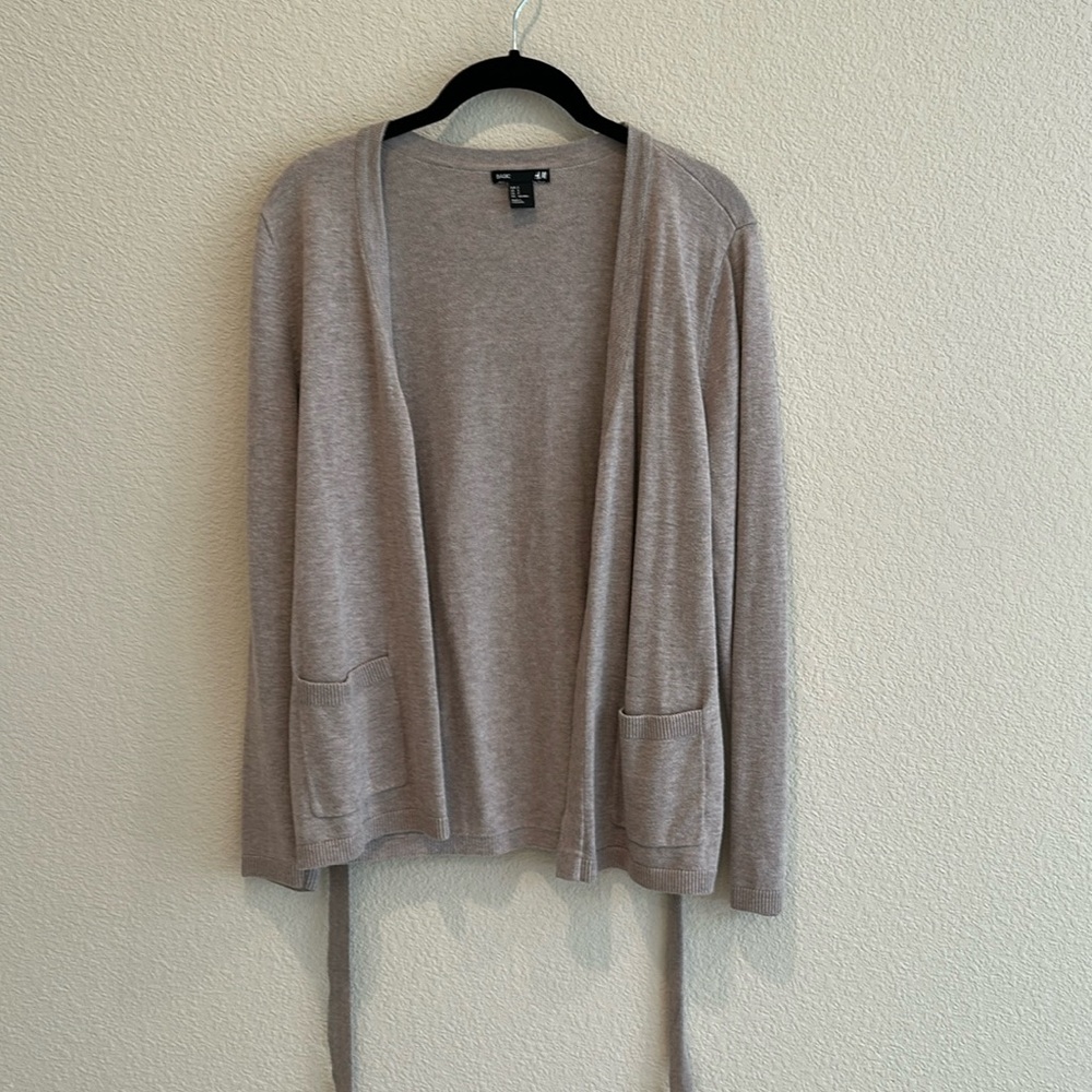 H&M Women's Gray Open Front Cardigan